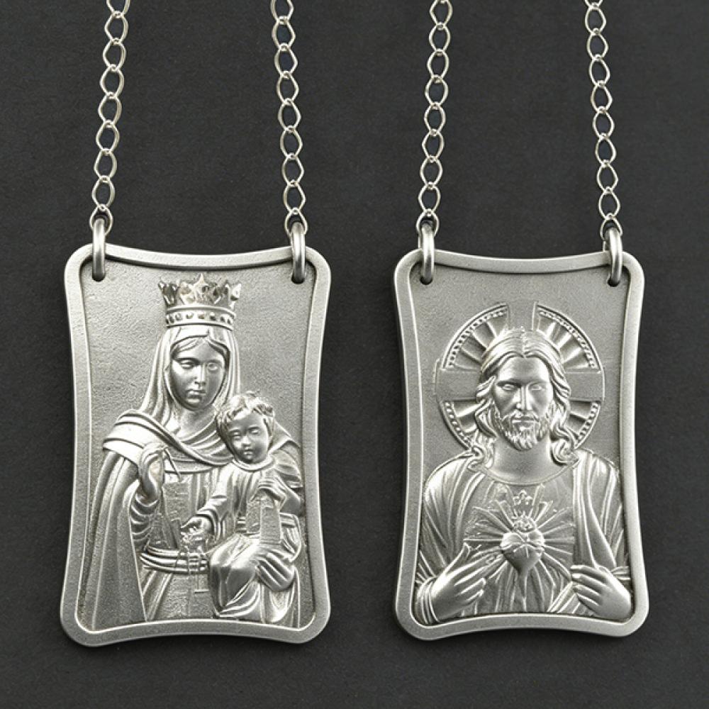 圣母圣衣双挂牌